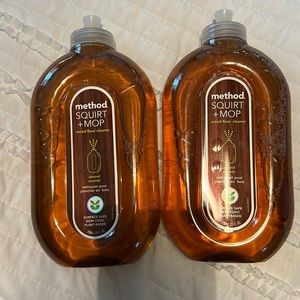 2 Bottles Method Squirt Mop